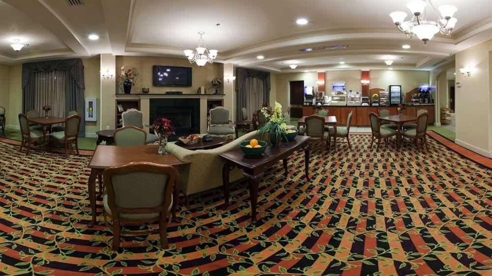 Holiday Inn Express & Suites I-26 & Us 29 At Westgate Mall By Ihg Spartanburg Exterior photo