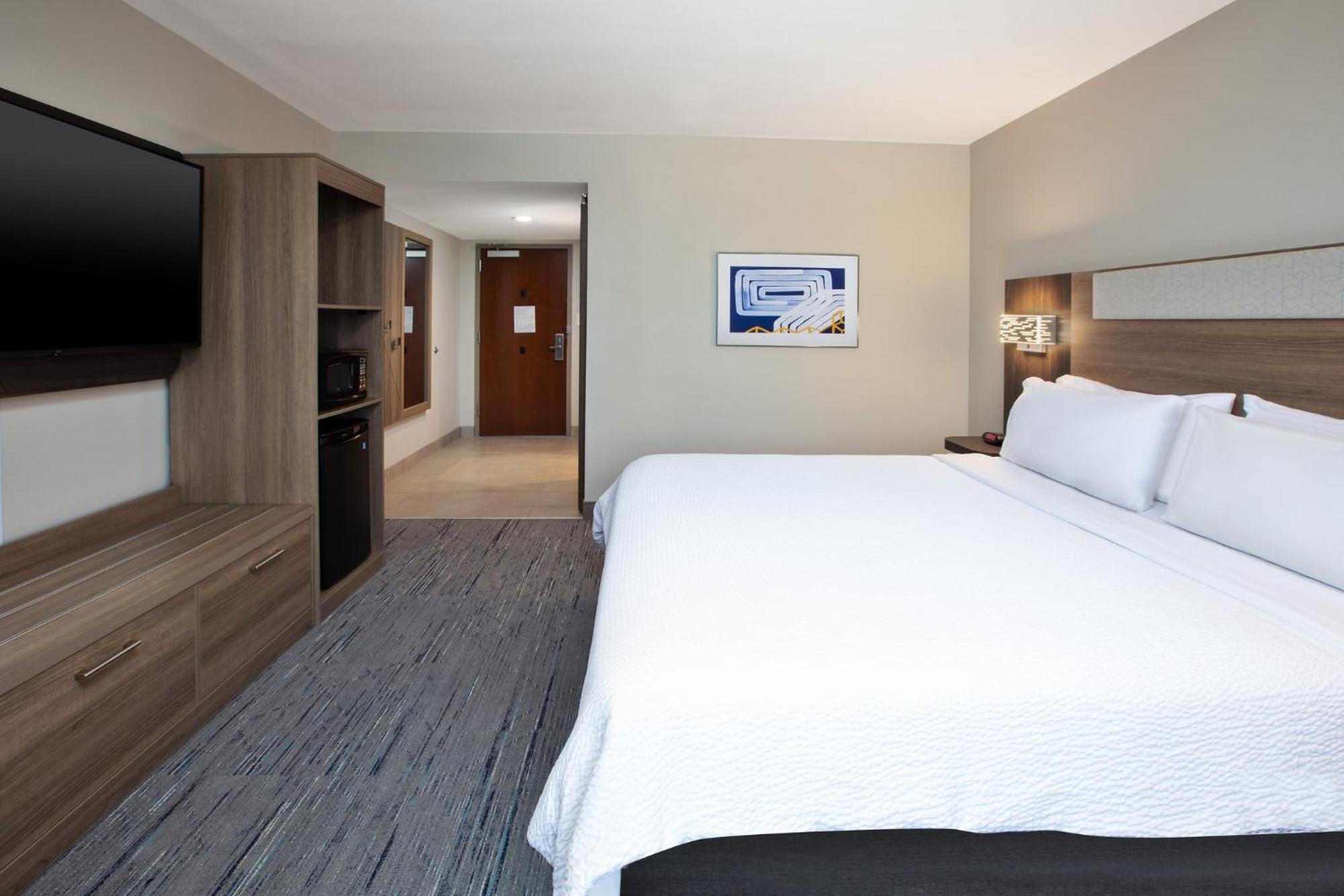 Holiday Inn Express & Suites I-26 & Us 29 At Westgate Mall By Ihg Spartanburg Exterior photo